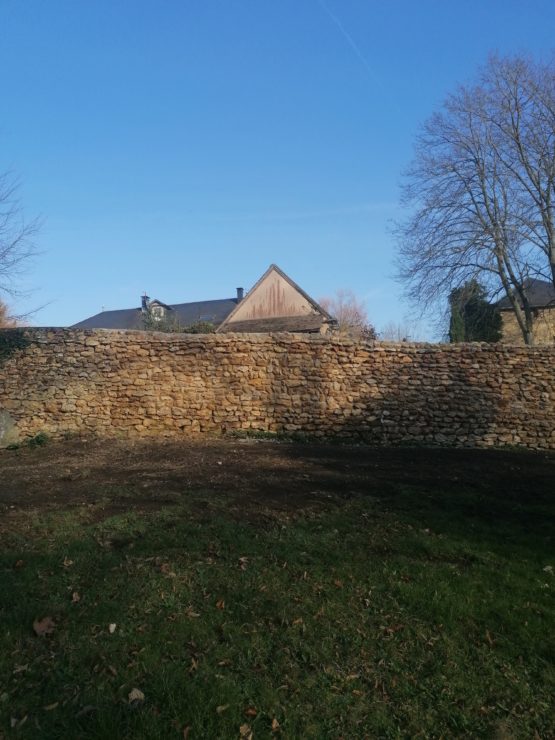 Restauration d’un mur en pierre extérieur